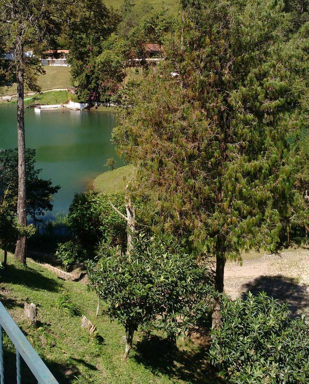 Las Cabanas Castillos Del Lago Villa Guatape Luaran gambar